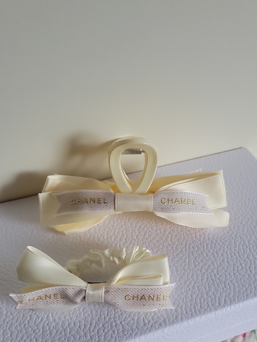 CHANEL Cream Ribbon Hair Clip and Bow Bobby Set